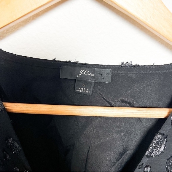 J.Crew Tie Waist V Neck Blouse Top Metallic Polka Dot Jacquard Size Small Black - Picture 5 of 9